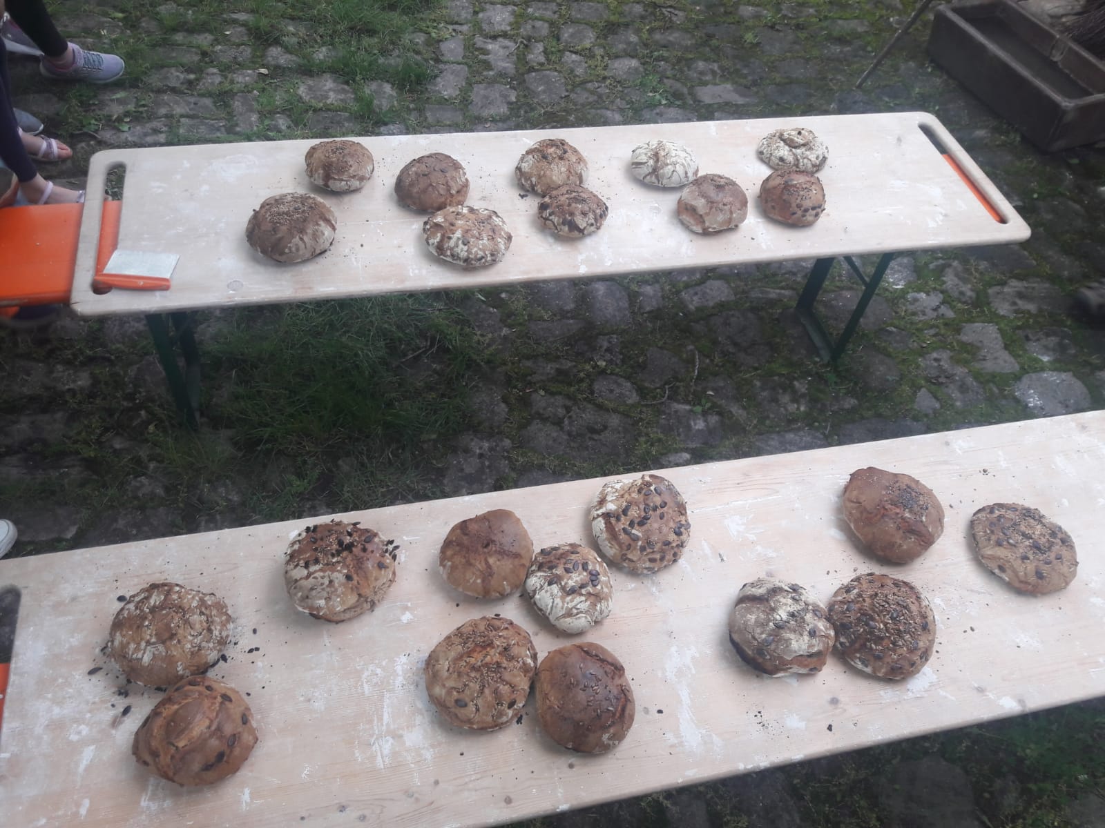 Brotbacken Kommunionkinder