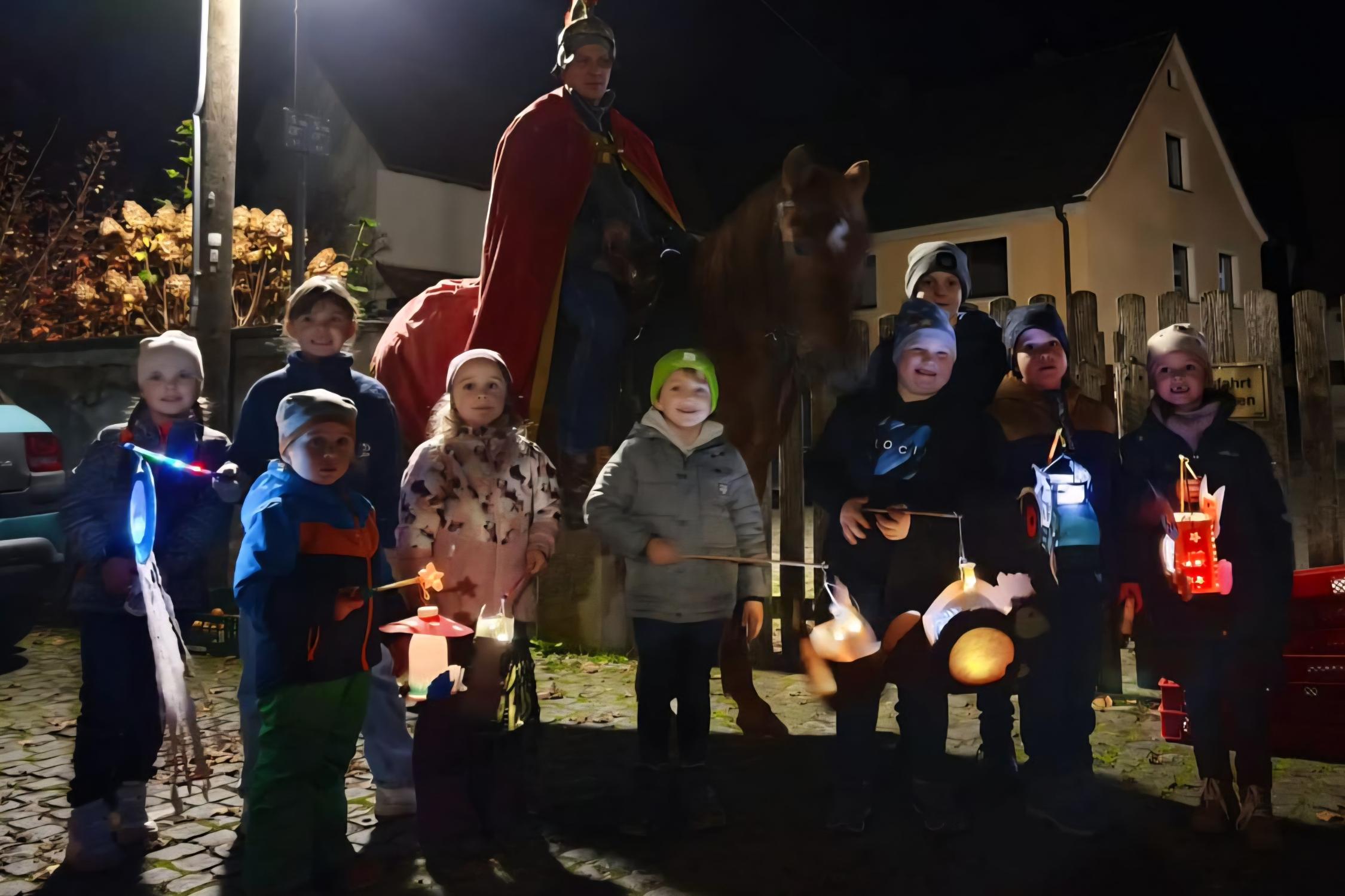 Sankt Martin Laternenumzug in Burgwindheim