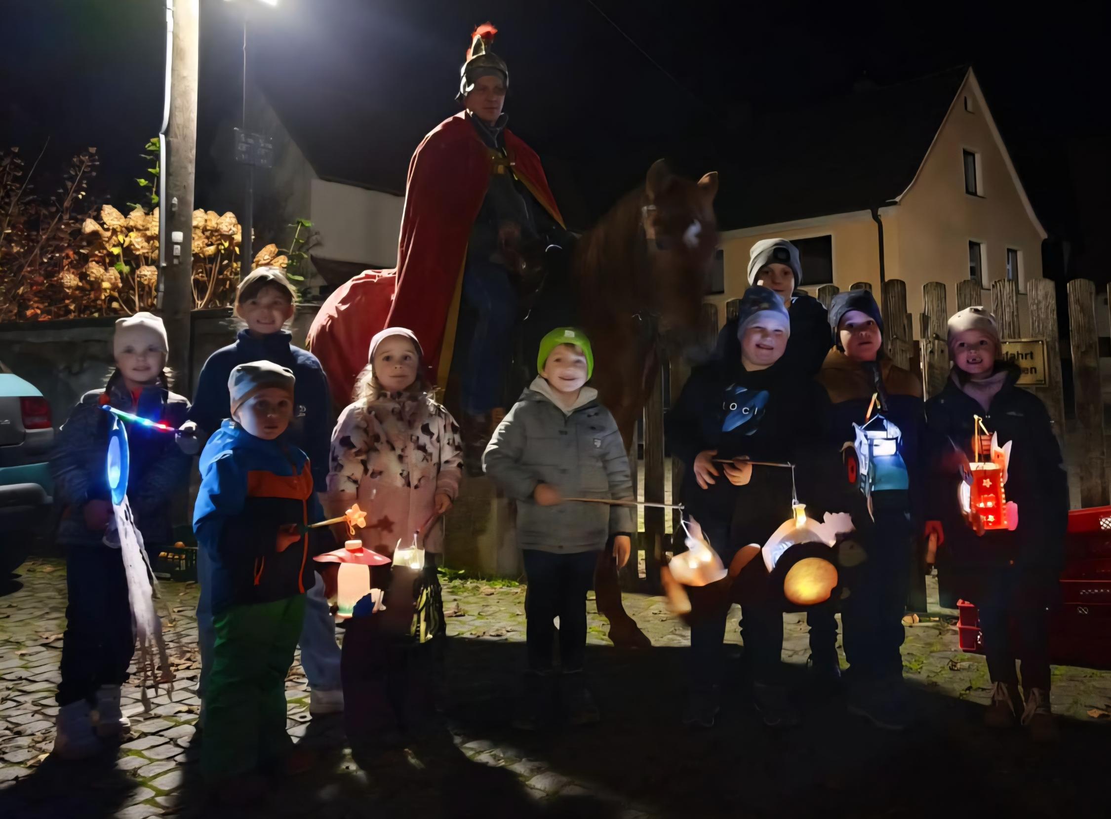 Sankt Martin Laternenumzug in Burgwindheim